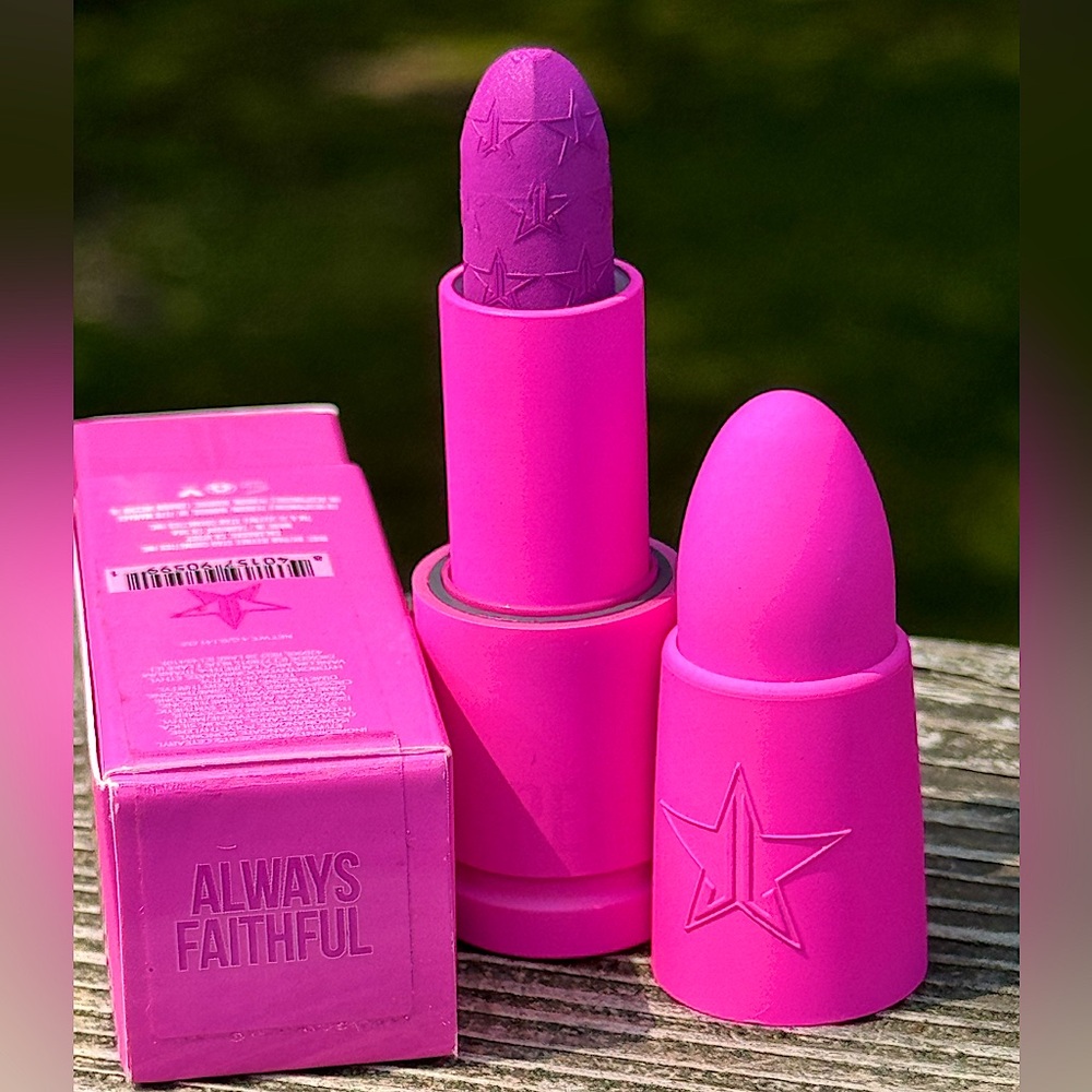 💄 Jeffree Star Velvet Trap Always Faithful Lipstick Purple